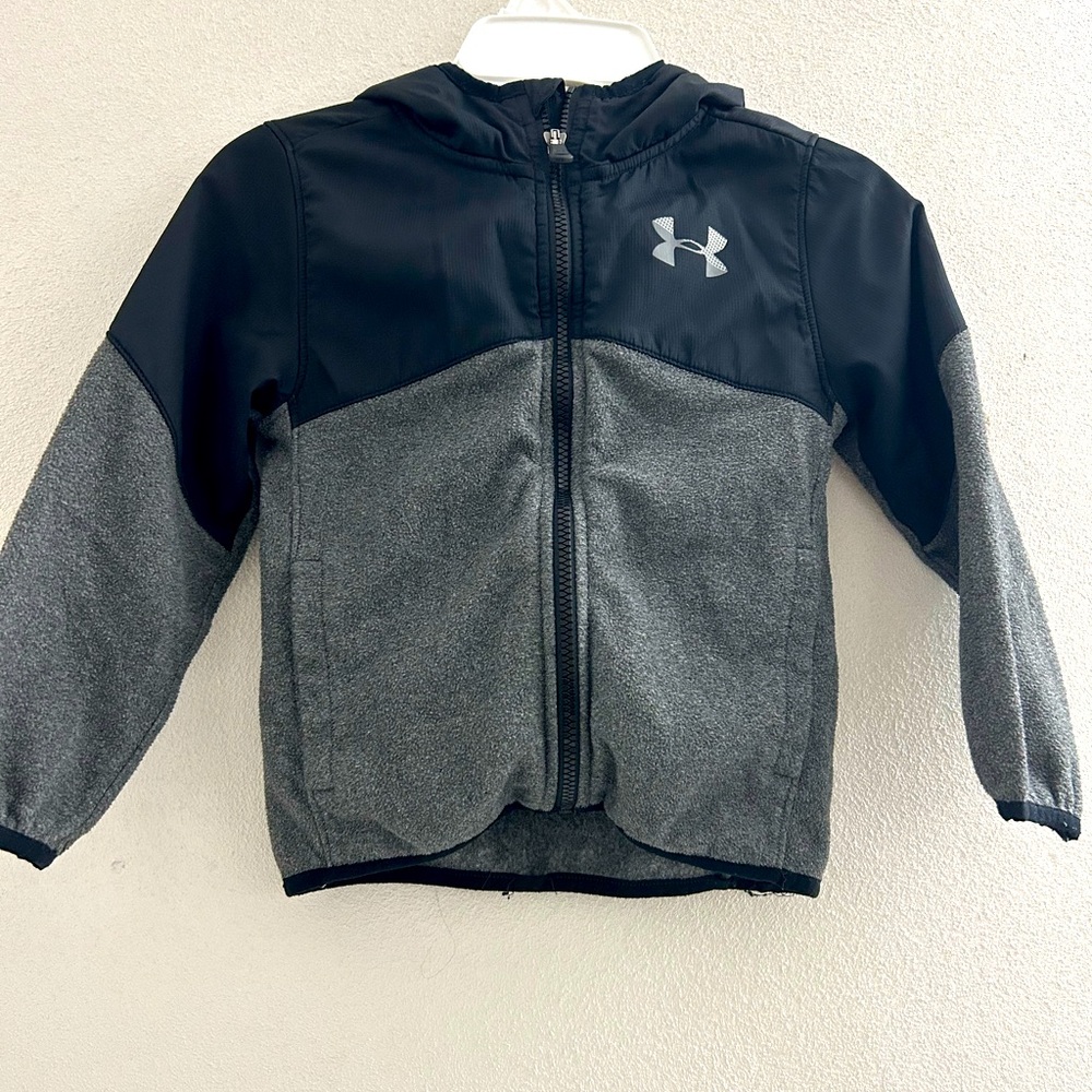 Under Armour Kids Black and Gray Hoodie Jacket. Boys size 5